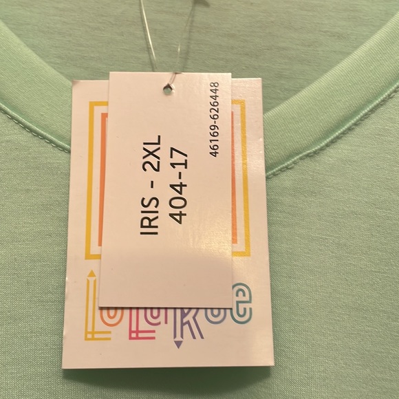 LuLaRoe - Picture 2 of 3